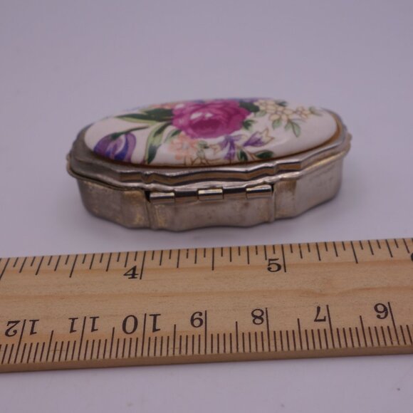 Vintage Metal Made in Japan Pill Box with Ceramic Top featuring Flower Design - Picture 8 of 14